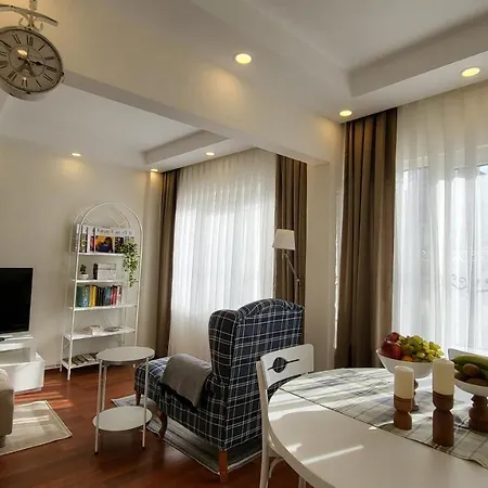 Flat With Bosphorus View In Rumelihisari * Istanbul