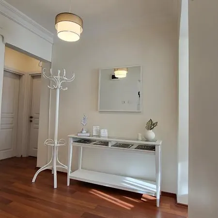 Flat With Bosphorus View In Rumelihisari *