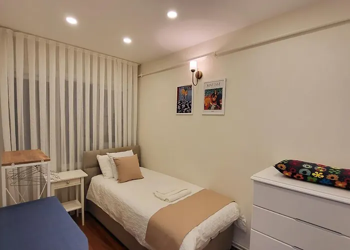 Flat With Bosphorus View In Rumelihisari Istanboel