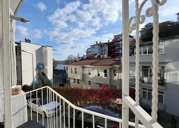 Flat With Bosphorus View In Rumelihisari *