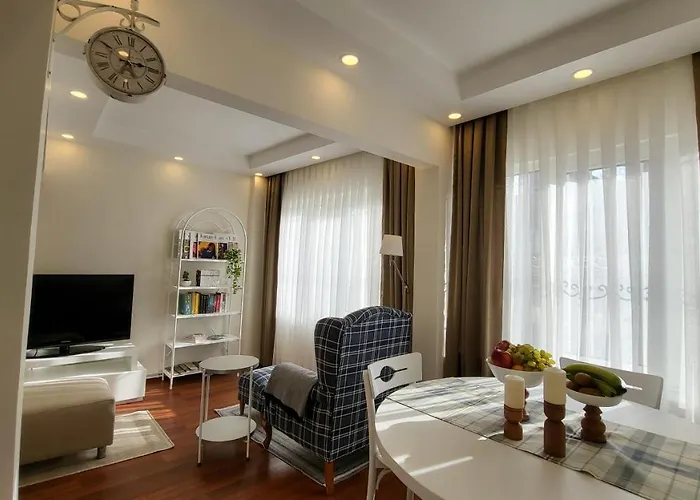 Flat With Bosphorus View In Rumelihisari * Istanboel